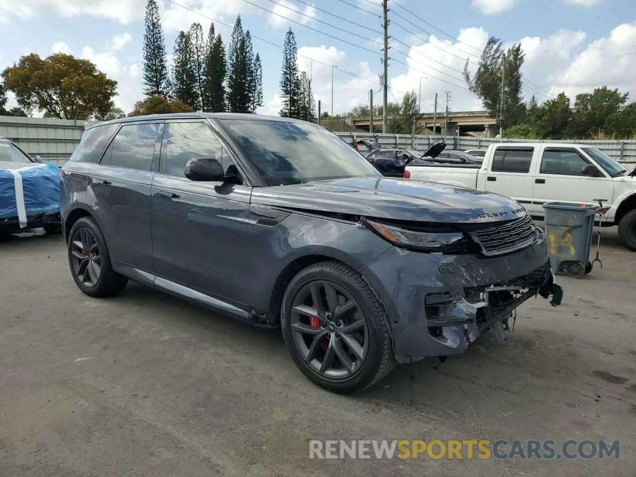 4 Photograph of a damaged car SAL1L9FU1RA160799 LAND ROVER RANGEROVER 2024