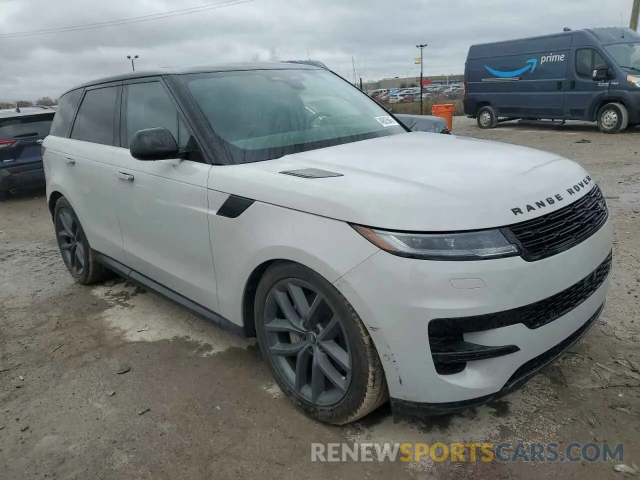 4 Photograph of a damaged car SAL1P9EU1RA171310 LAND ROVER RANGEROVER 2024