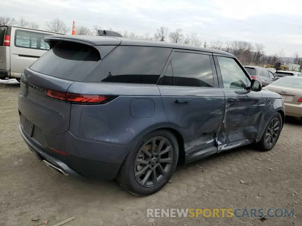 3 Photograph of a damaged car SAL1P9EU2RA414915 LAND ROVER RANGEROVER 2024