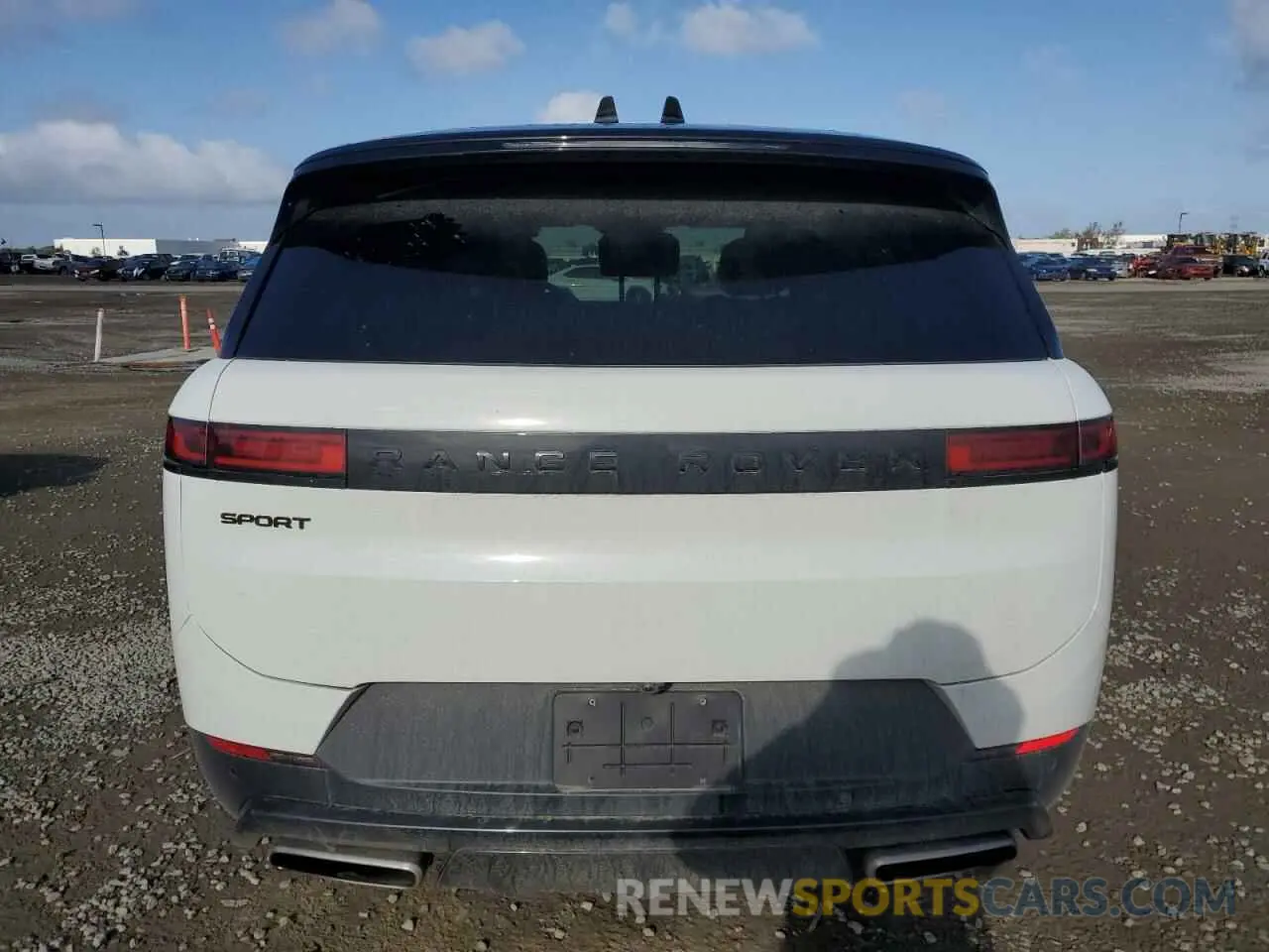 6 Photograph of a damaged car SAL1P9EU9RA159907 LAND ROVER RANGEROVER 2024