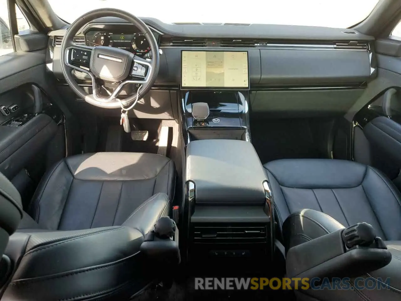 8 Photograph of a damaged car SAL1P9EU9RA159907 LAND ROVER RANGEROVER 2024