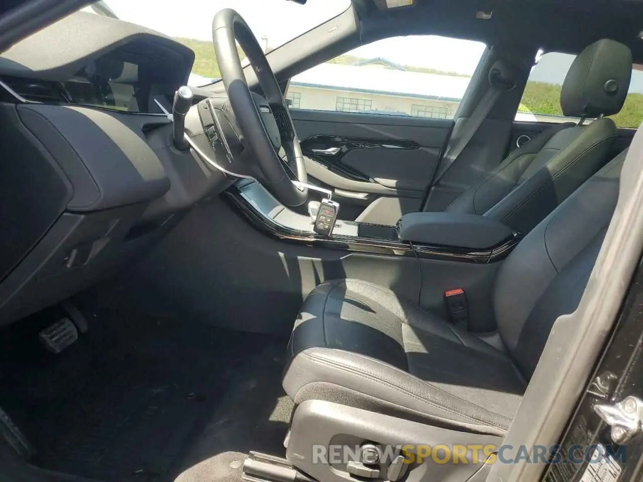 7 Photograph of a damaged car SALZJ2FX9RH235606 LAND ROVER RANGEROVER 2024