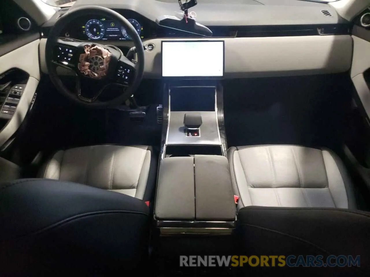 8 Photograph of a damaged car SALZL2FX5RH239324 LAND ROVER RANGEROVER 2024