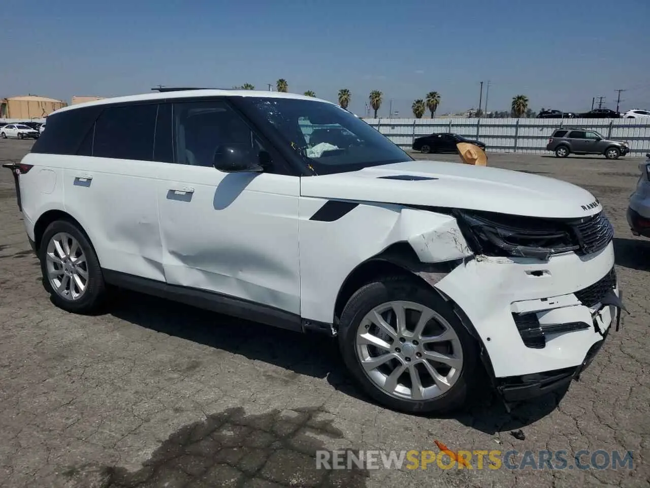 4 Photograph of a damaged car SAL1P9EU5SA456047 LAND ROVER RANGEROVER 2025