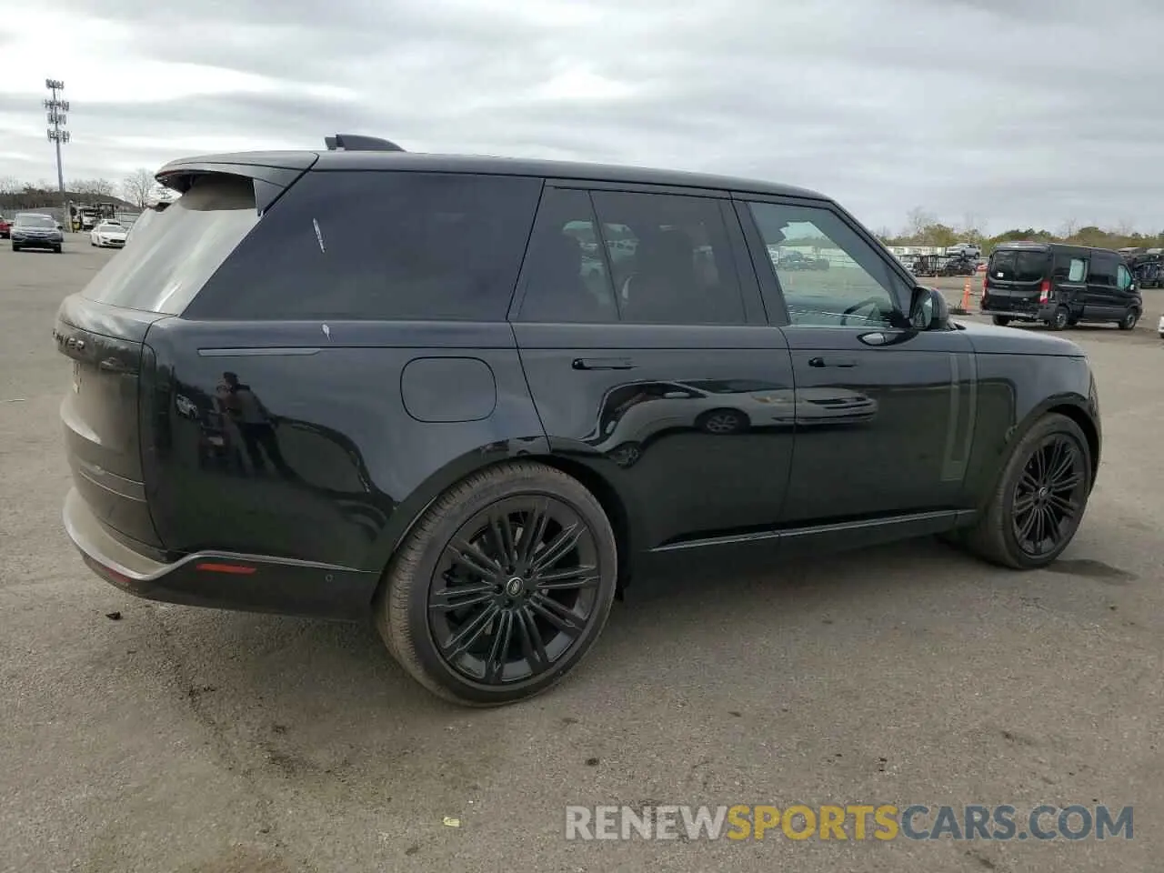 3 Фотография поврежденного автомобиля SALKP9E92SA267985 LAND ROVER RANGEROVER 2025