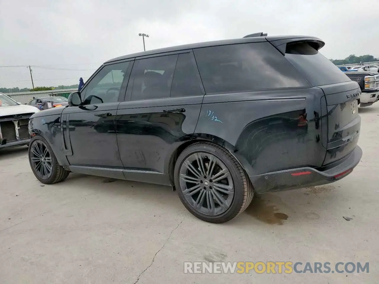 2 Фотография поврежденного автомобиля SALKP9E95SA294694 LAND ROVER RANGEROVER 2025