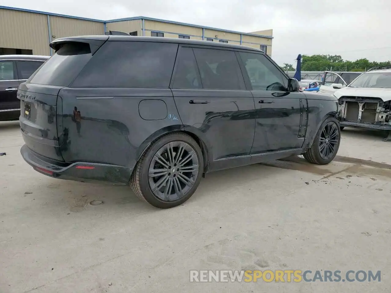 3 Фотография поврежденного автомобиля SALKP9E95SA294694 LAND ROVER RANGEROVER 2025