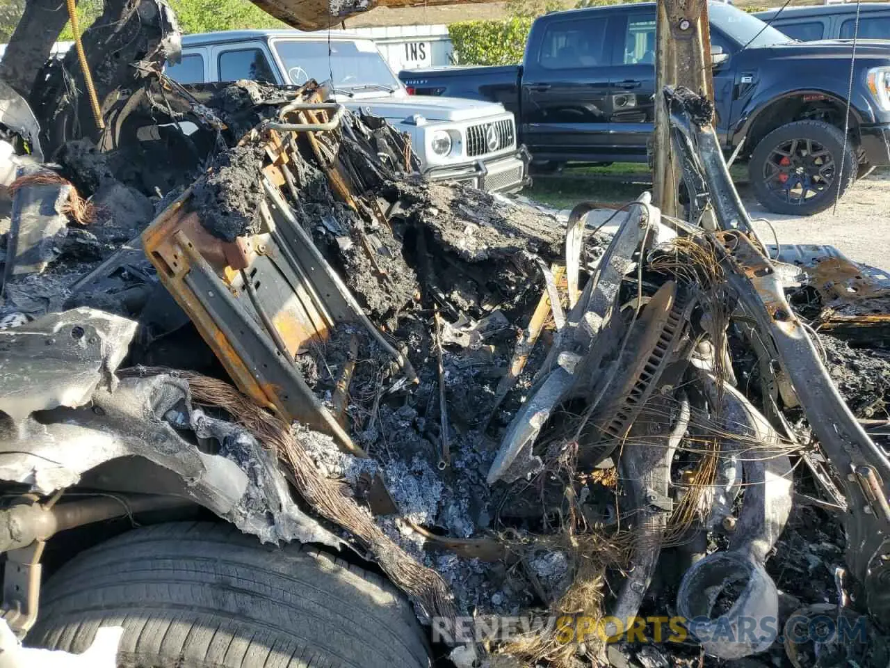 12 Photograph of a damaged car SALKP9FU5SA271631 LAND ROVER RANGEROVER 2025