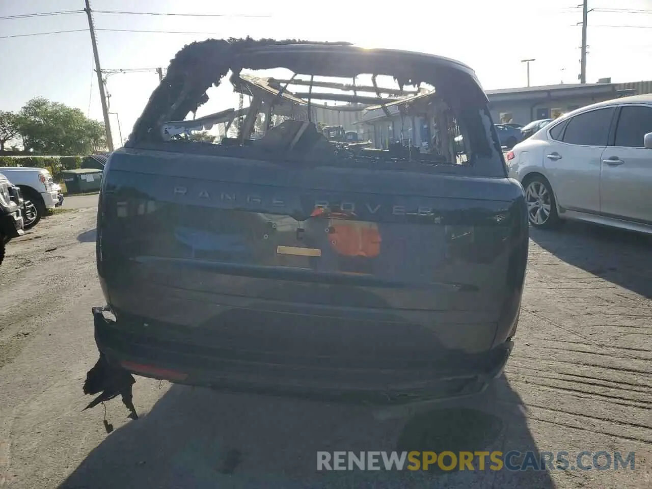 6 Photograph of a damaged car SALKP9FU5SA271631 LAND ROVER RANGEROVER 2025