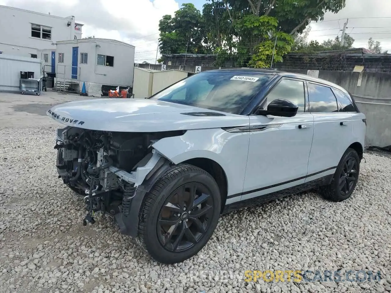 1 Фотография поврежденного автомобиля SALYL2EX3SA398872 LAND ROVER RANGEROVER 2025