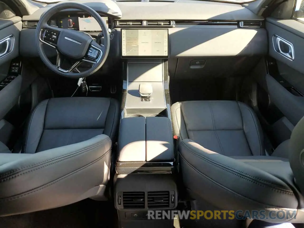 8 Фотография поврежденного автомобиля SALYL2EXXSA809622 LAND ROVER RANGEROVER 2025