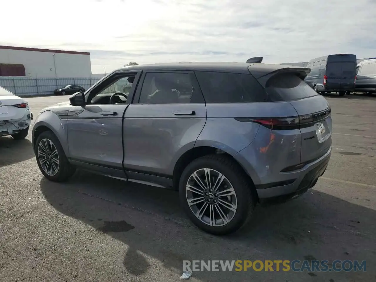 2 Фотография поврежденного автомобиля SALZL2FX8SH265812 LAND ROVER RANGEROVER 2025