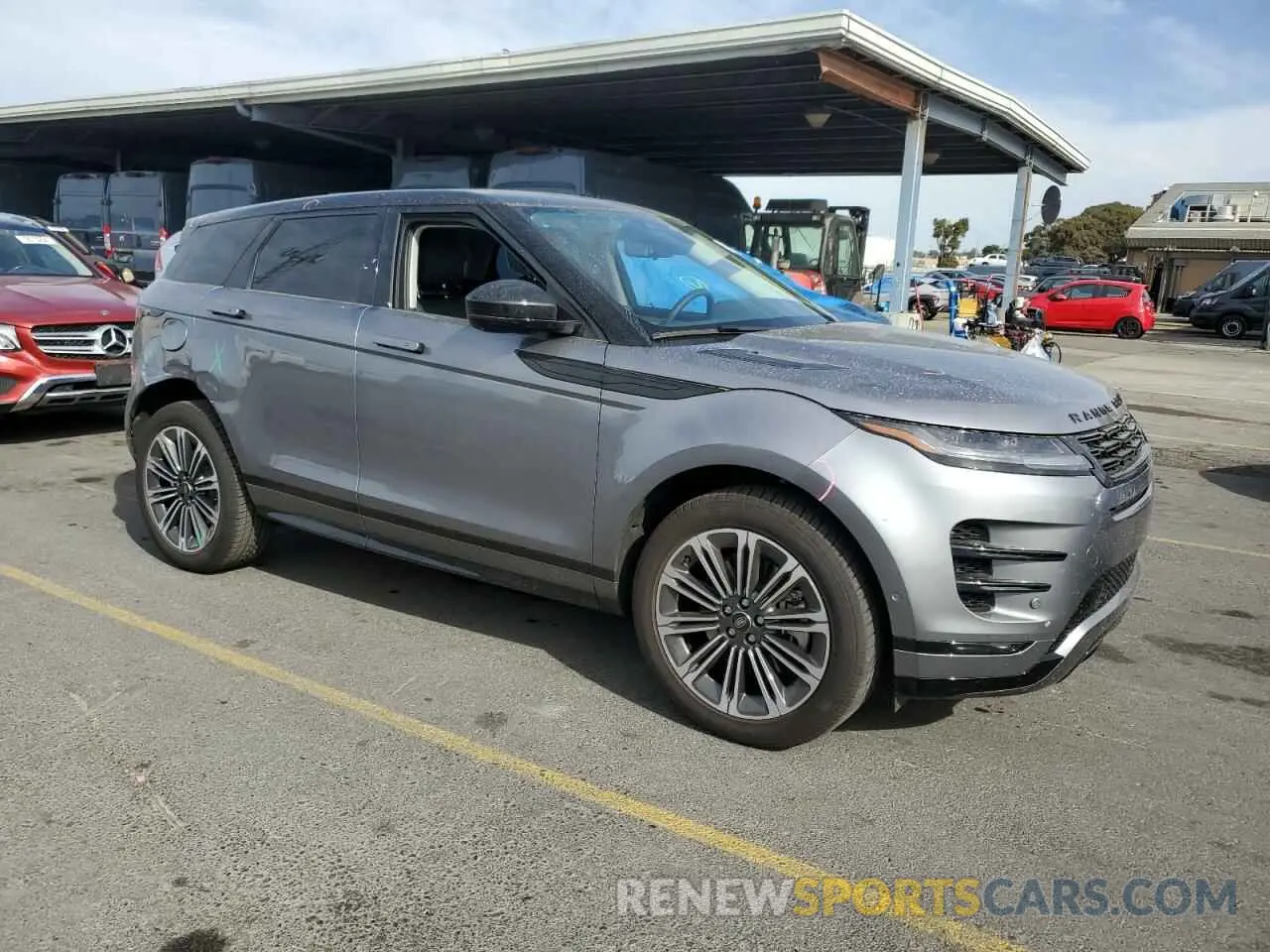4 Фотография поврежденного автомобиля SALZL2FX8SH265812 LAND ROVER RANGEROVER 2025