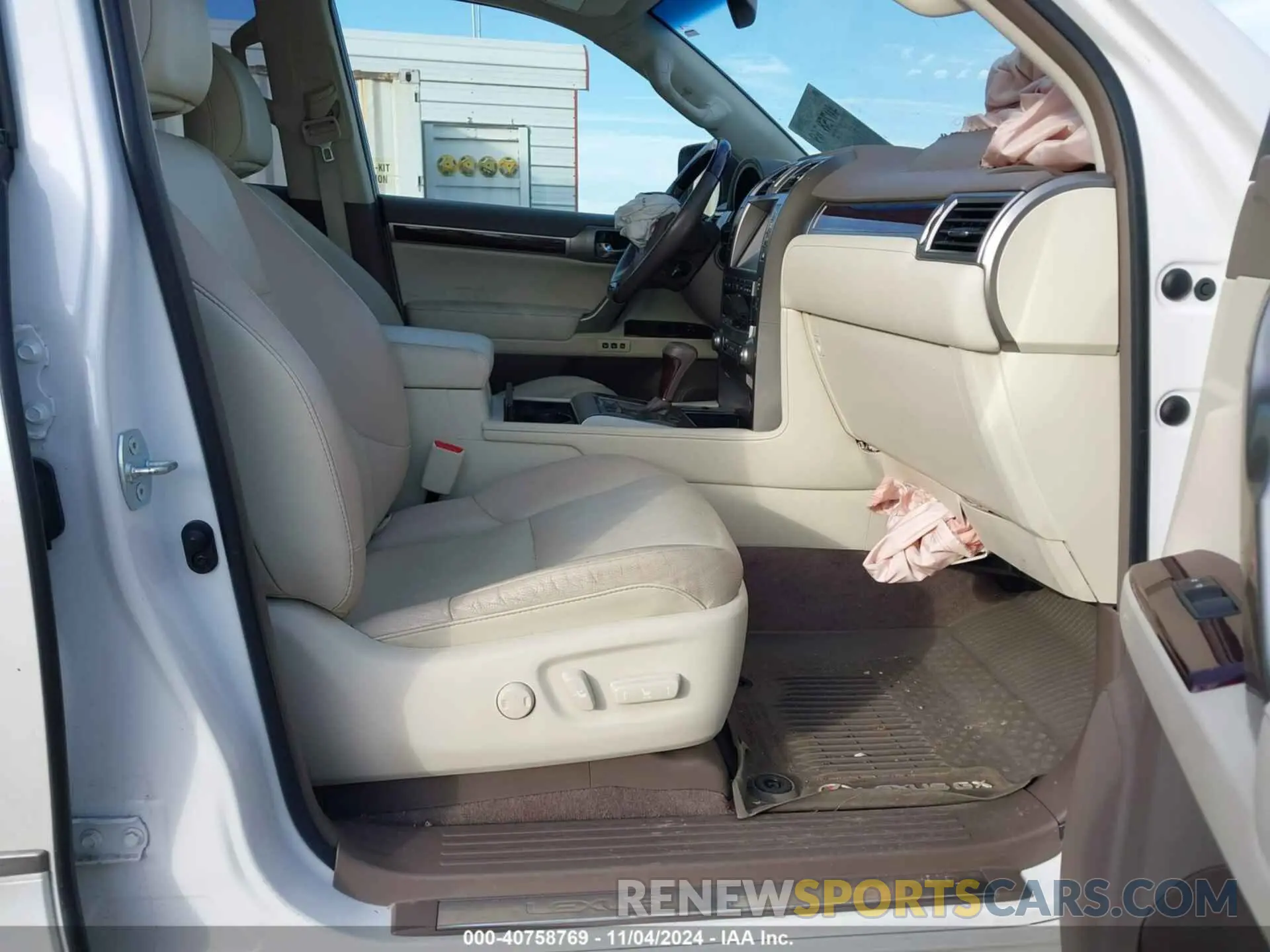 5 Photograph of a damaged car JTJBM7FXXK5237236 LEXUS 460 2019