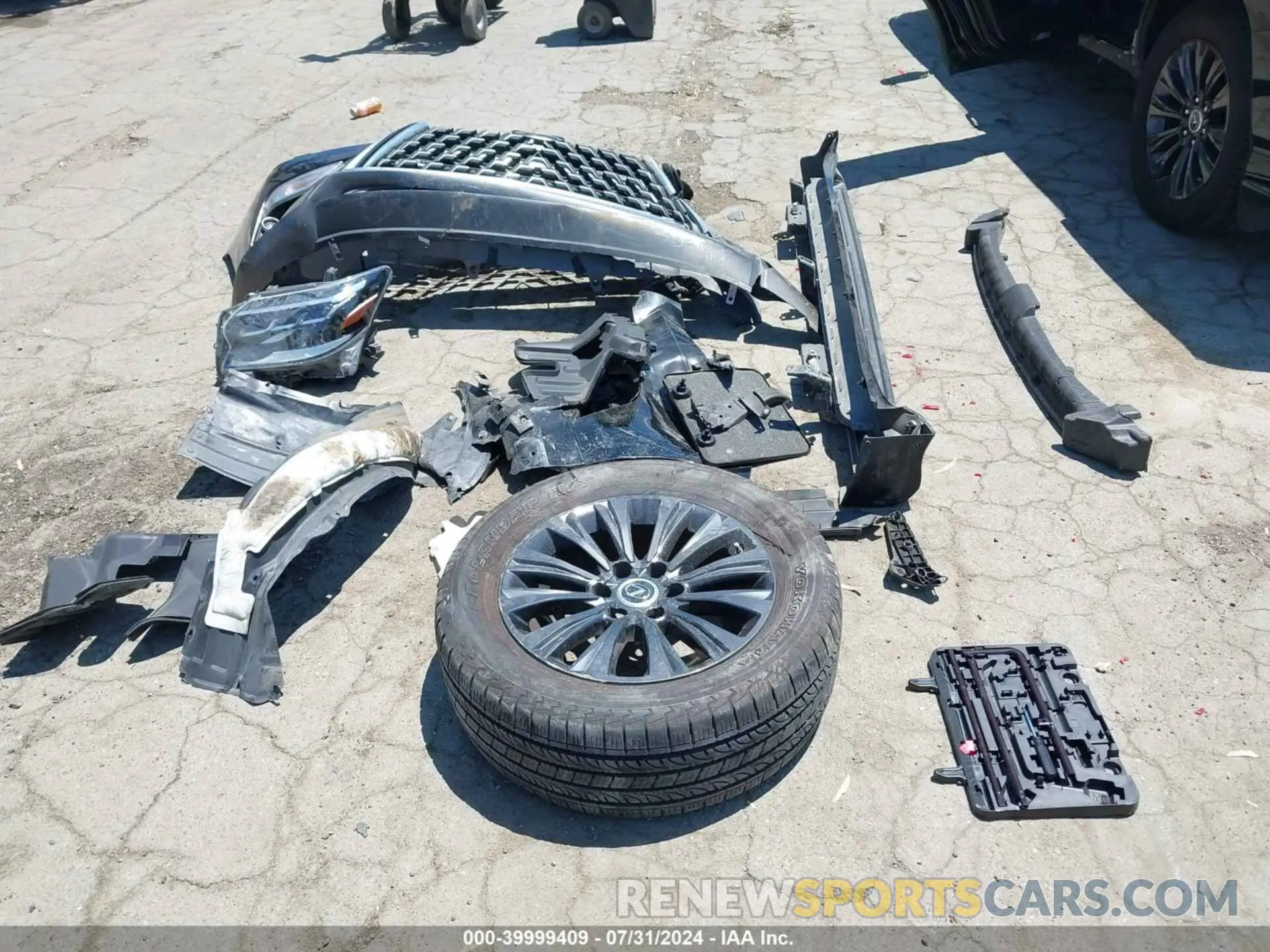 12 Photograph of a damaged car JTJAM7BX7L5254028 LEXUS 460 2020