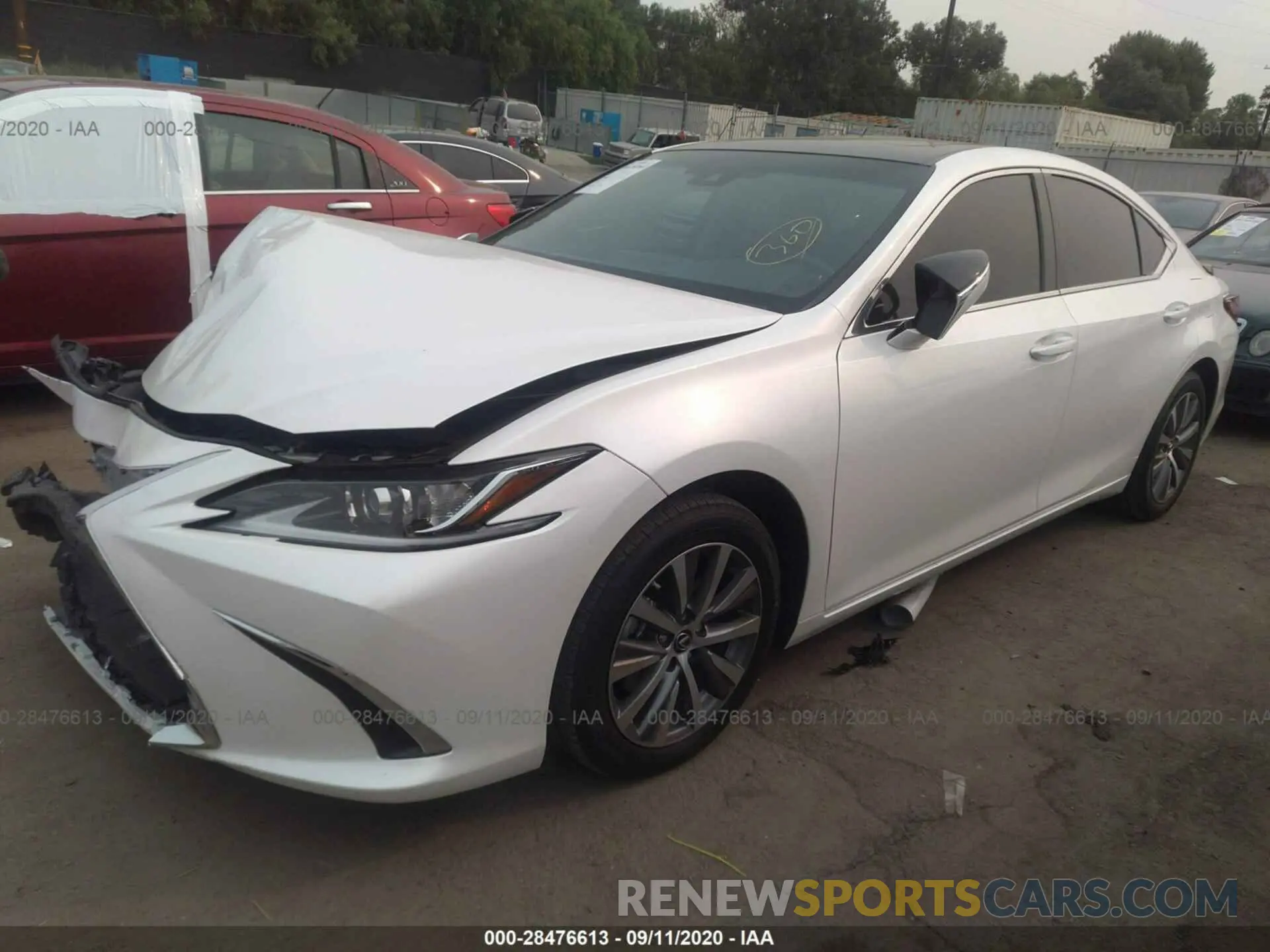 2 Photograph of a damaged car 58AB21B17KU001273 LEXUS ES 2019