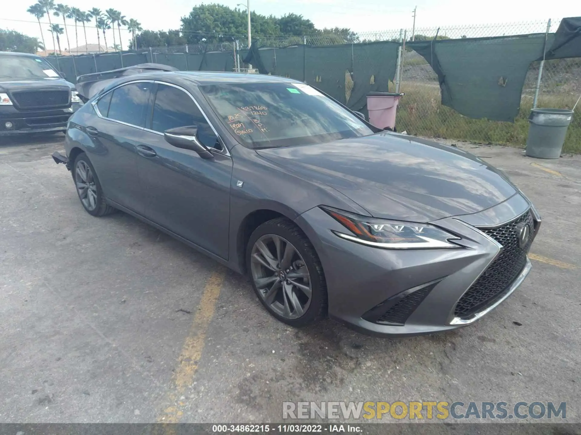 1 Фотография поврежденного автомобиля 58ABZ1B13KU004117 LEXUS ES 2019