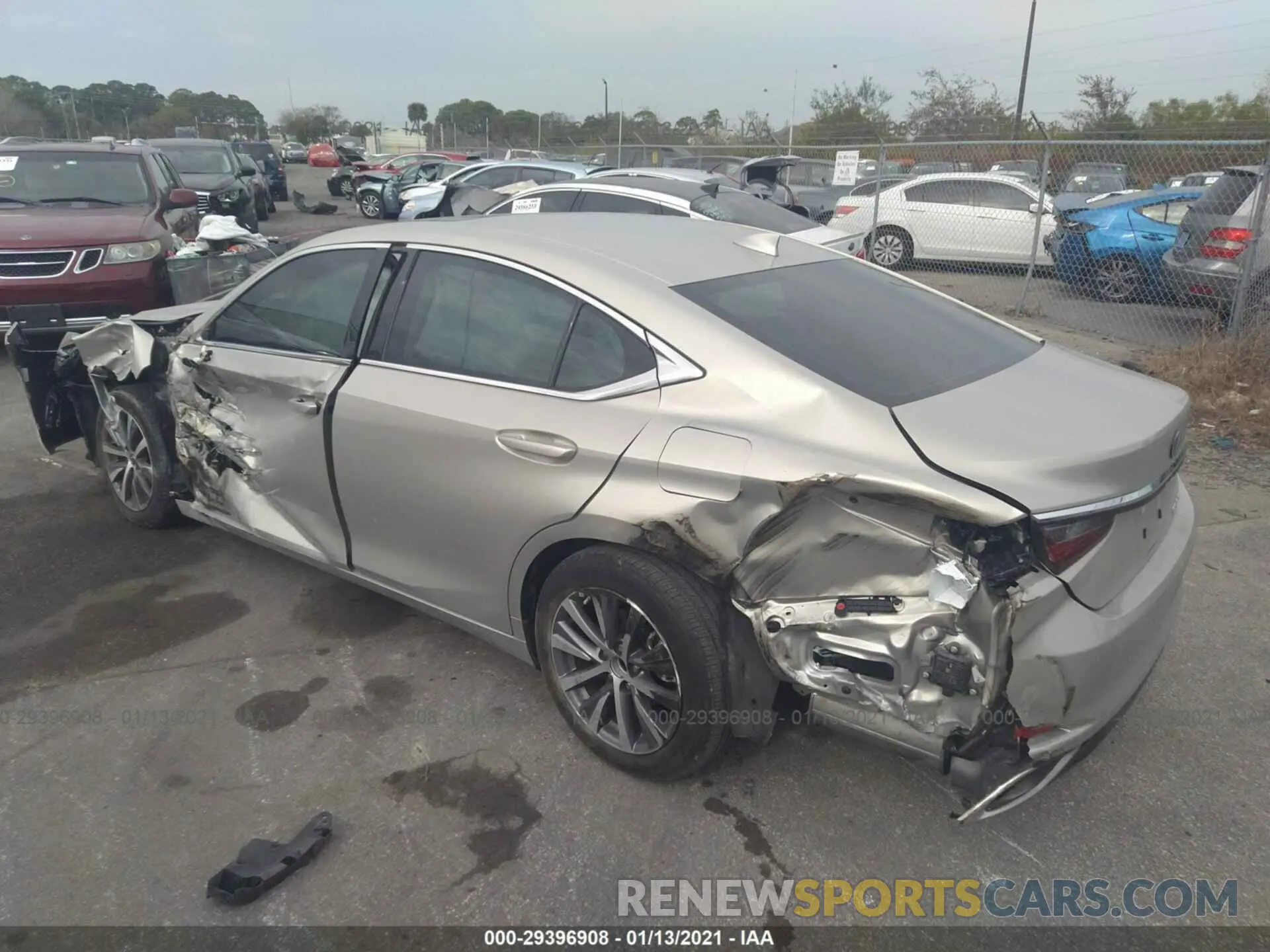 3 Фотография поврежденного автомобиля 58ABZ1B16KU047091 LEXUS ES 2019