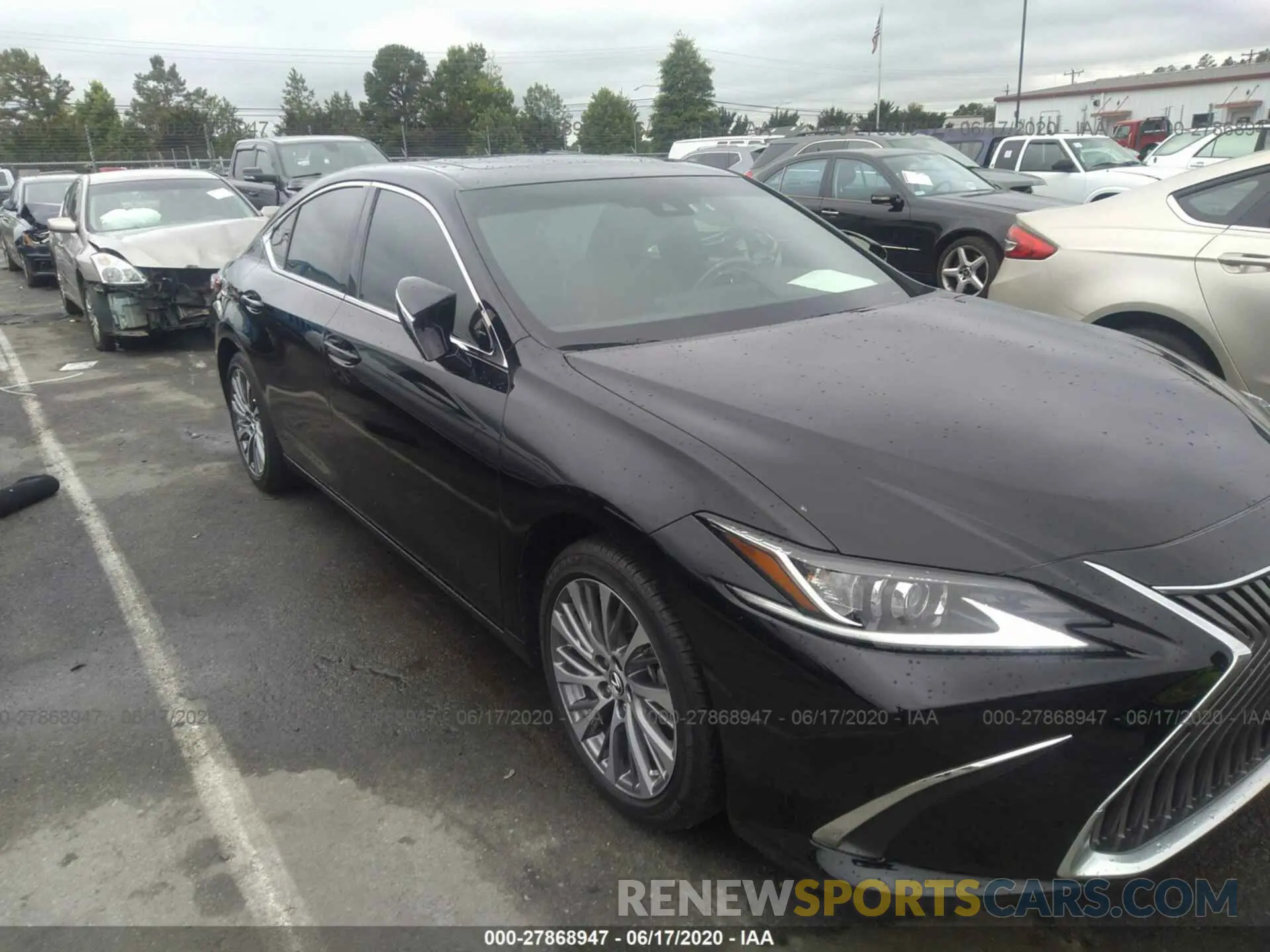 1 Photograph of a damaged car 58ABZ1B18KU026212 LEXUS ES 2019