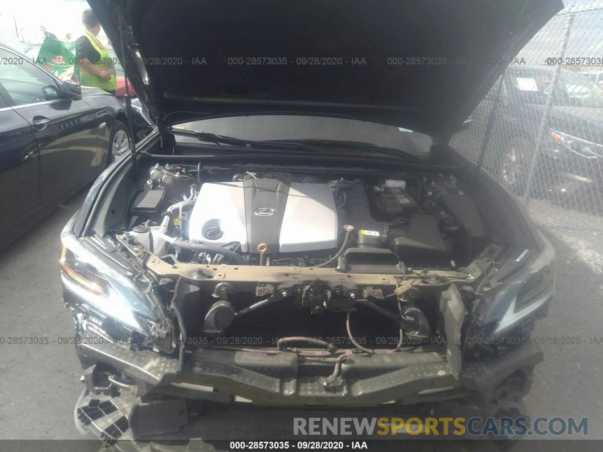 10 Photograph of a damaged car 58ABZ1B19KU039504 LEXUS ES 2019