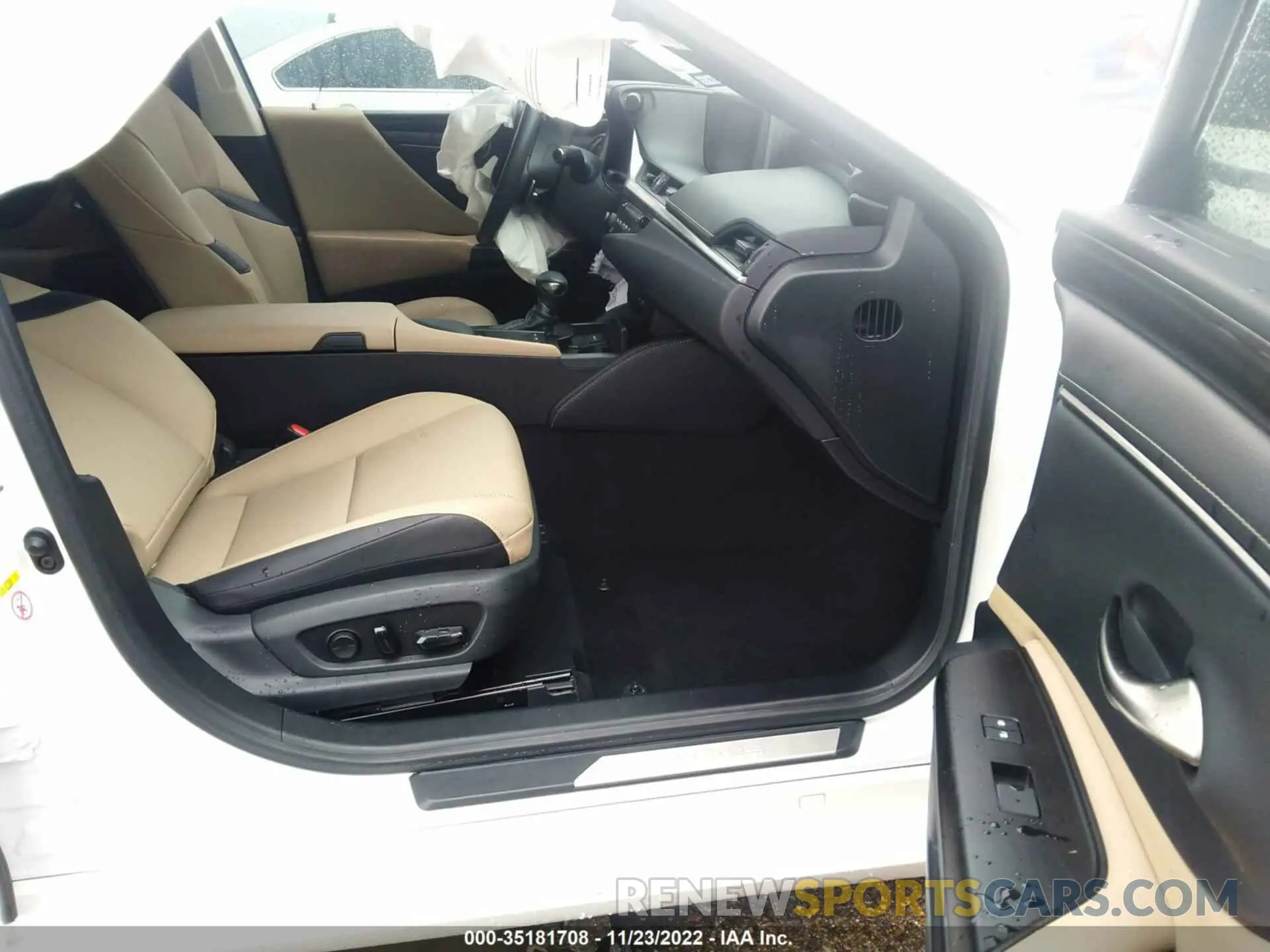 5 Photograph of a damaged car 58ABZ1B1XKU047286 LEXUS ES 2019
