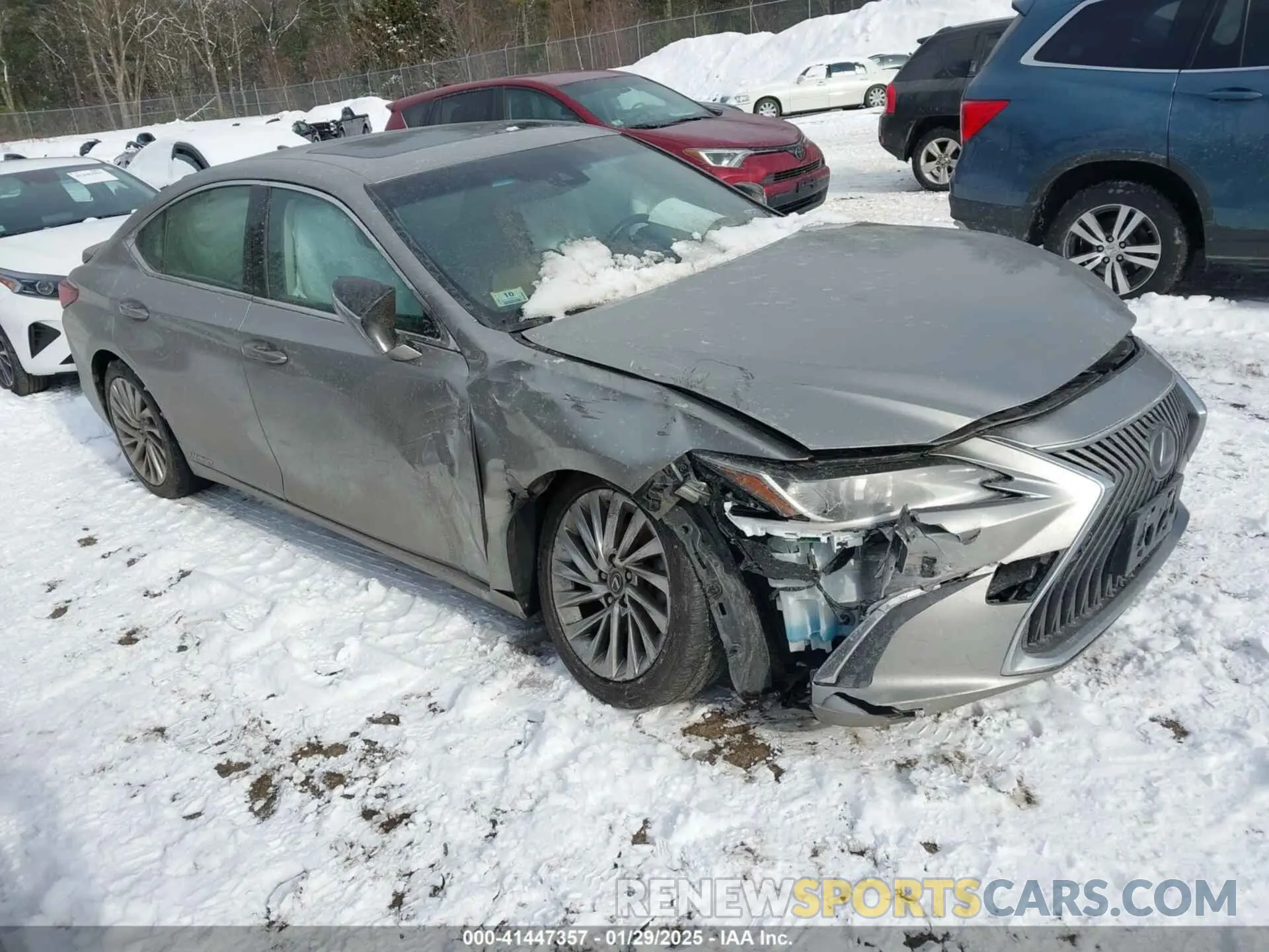 1 Фотография поврежденного автомобиля JTHB21B14K2006405 LEXUS ES 2019