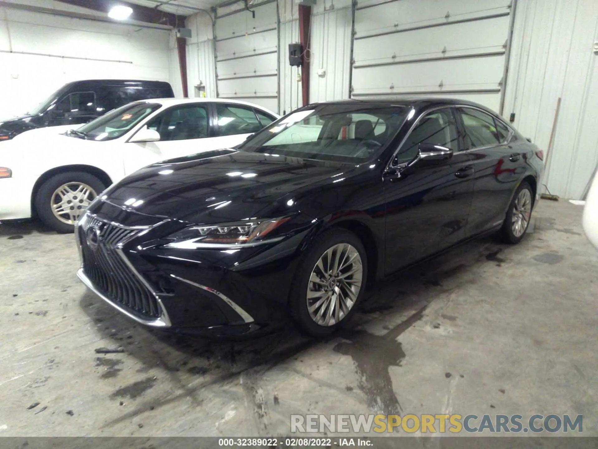 2 Photograph of a damaged car JTHB21B14K2040411 LEXUS ES 2019
