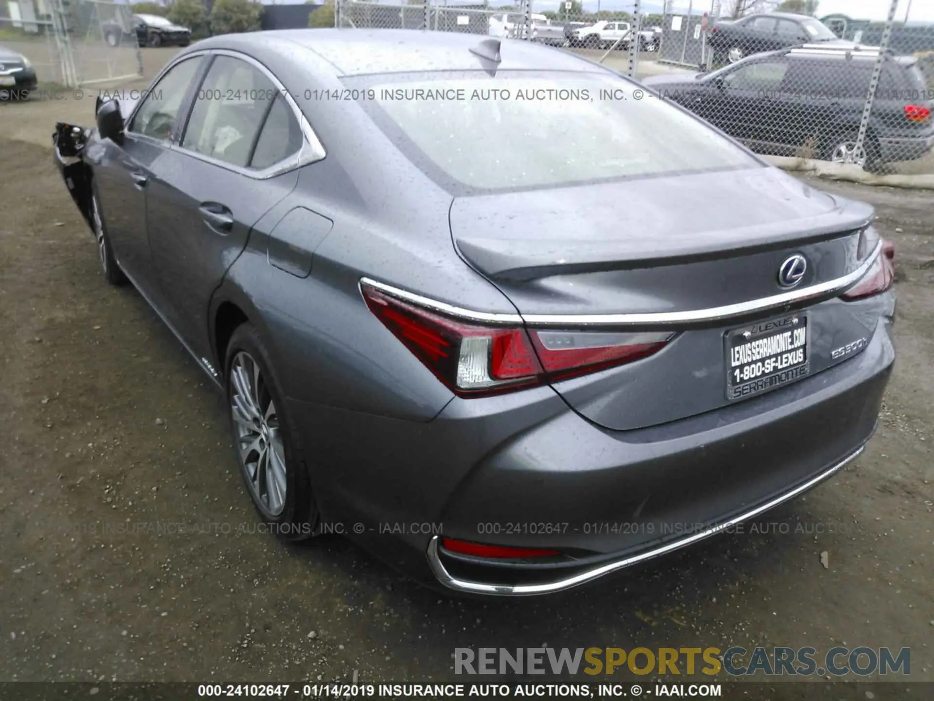 3 Photograph of a damaged car JTHB21B1XK2001810 LEXUS ES 2019