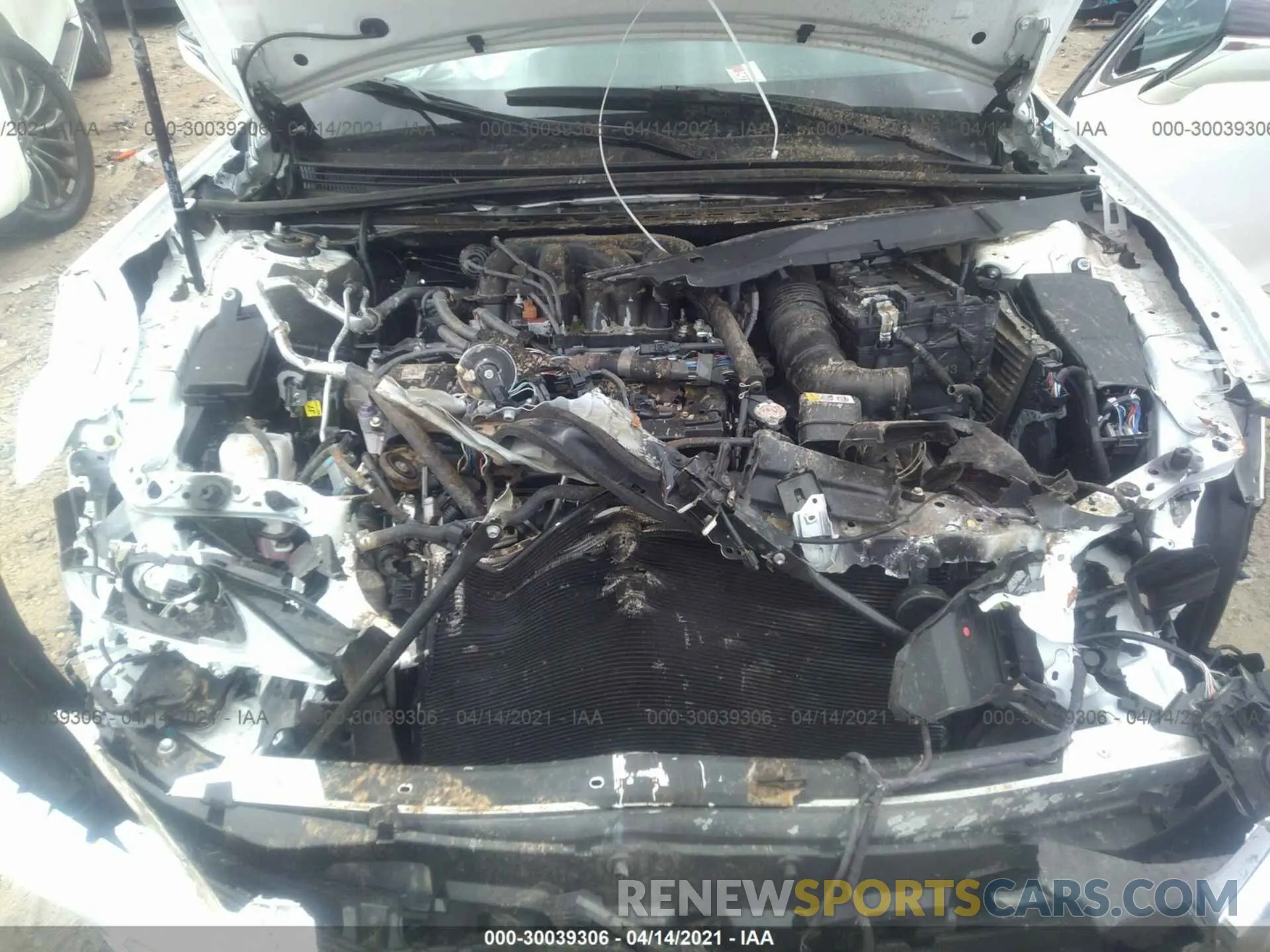 10 Photograph of a damaged car 58ACZ1B1XLU055183 LEXUS ES 2020