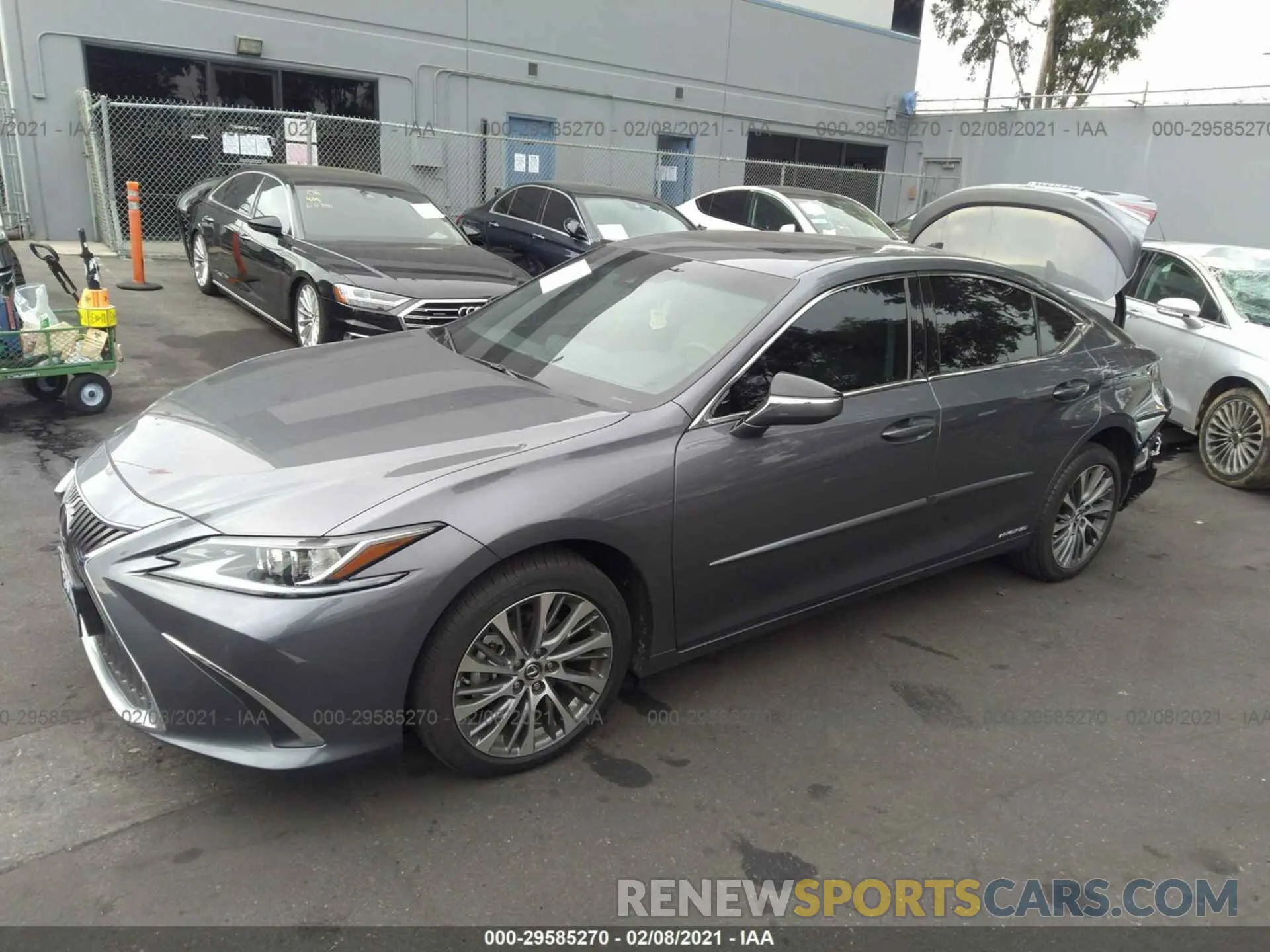 2 Photograph of a damaged car 58AD21B11LU010366 LEXUS ES 2020