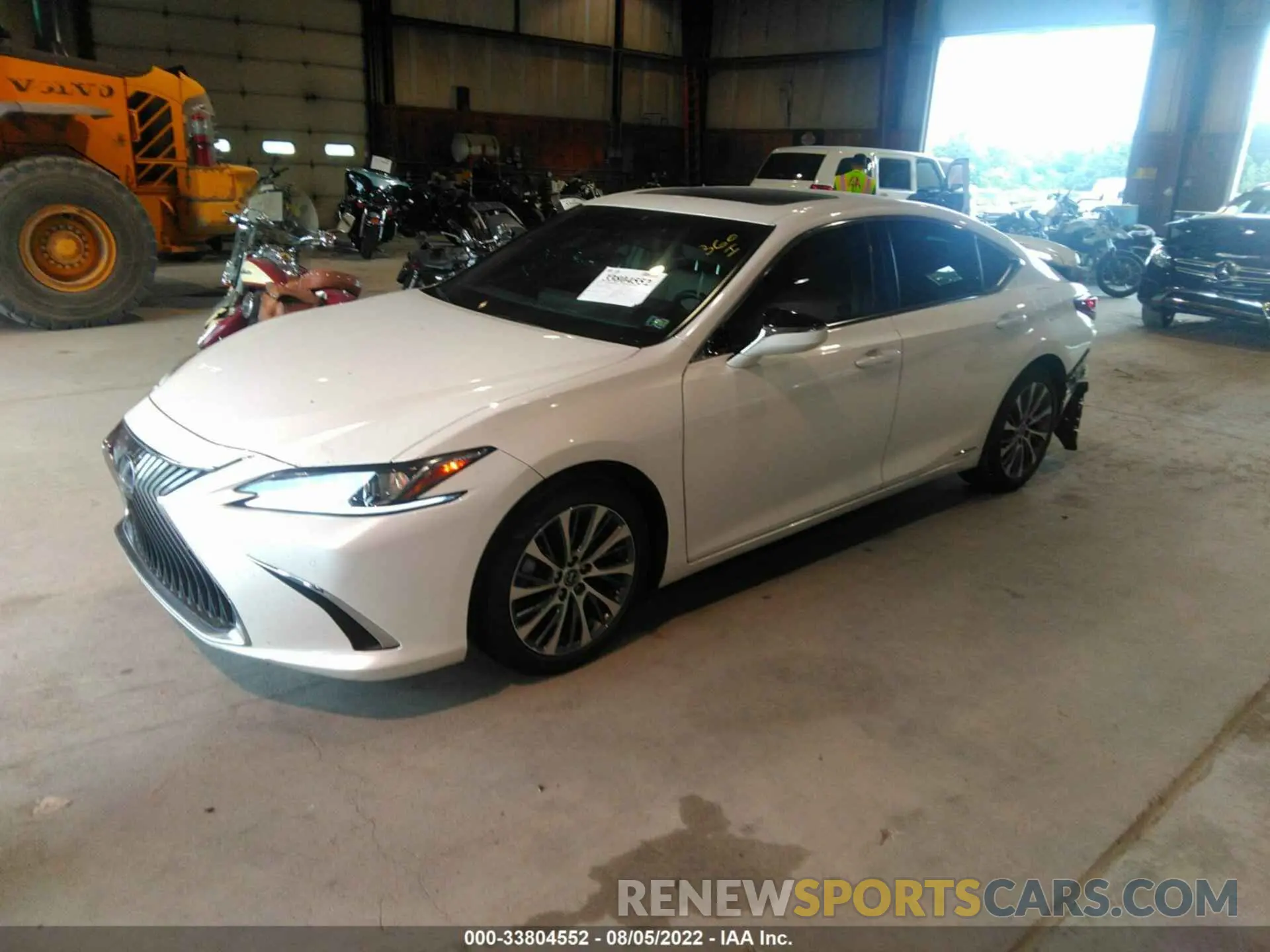 2 Photograph of a damaged car 58AD21B11LU011498 LEXUS ES 2020