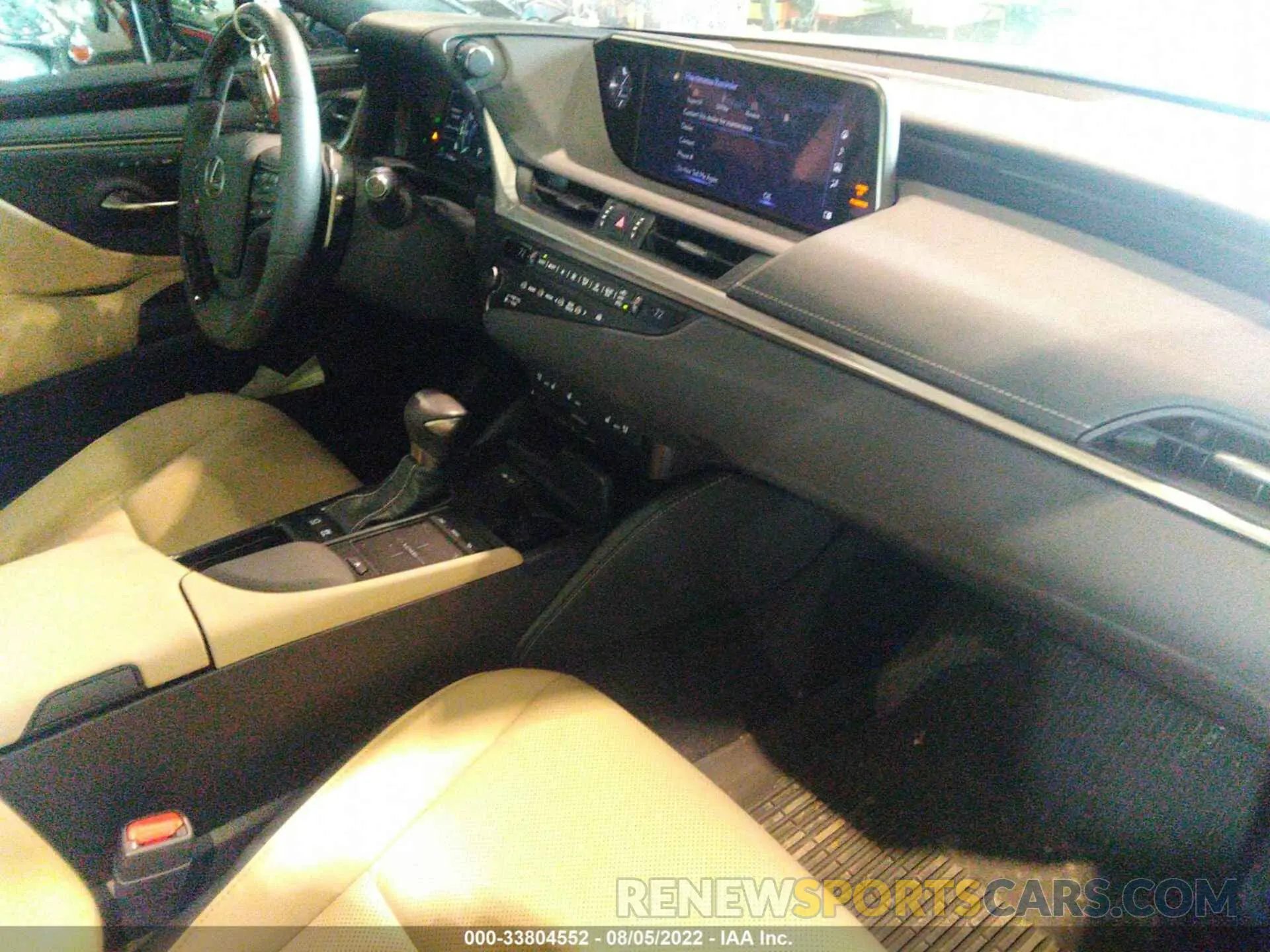 5 Photograph of a damaged car 58AD21B11LU011498 LEXUS ES 2020