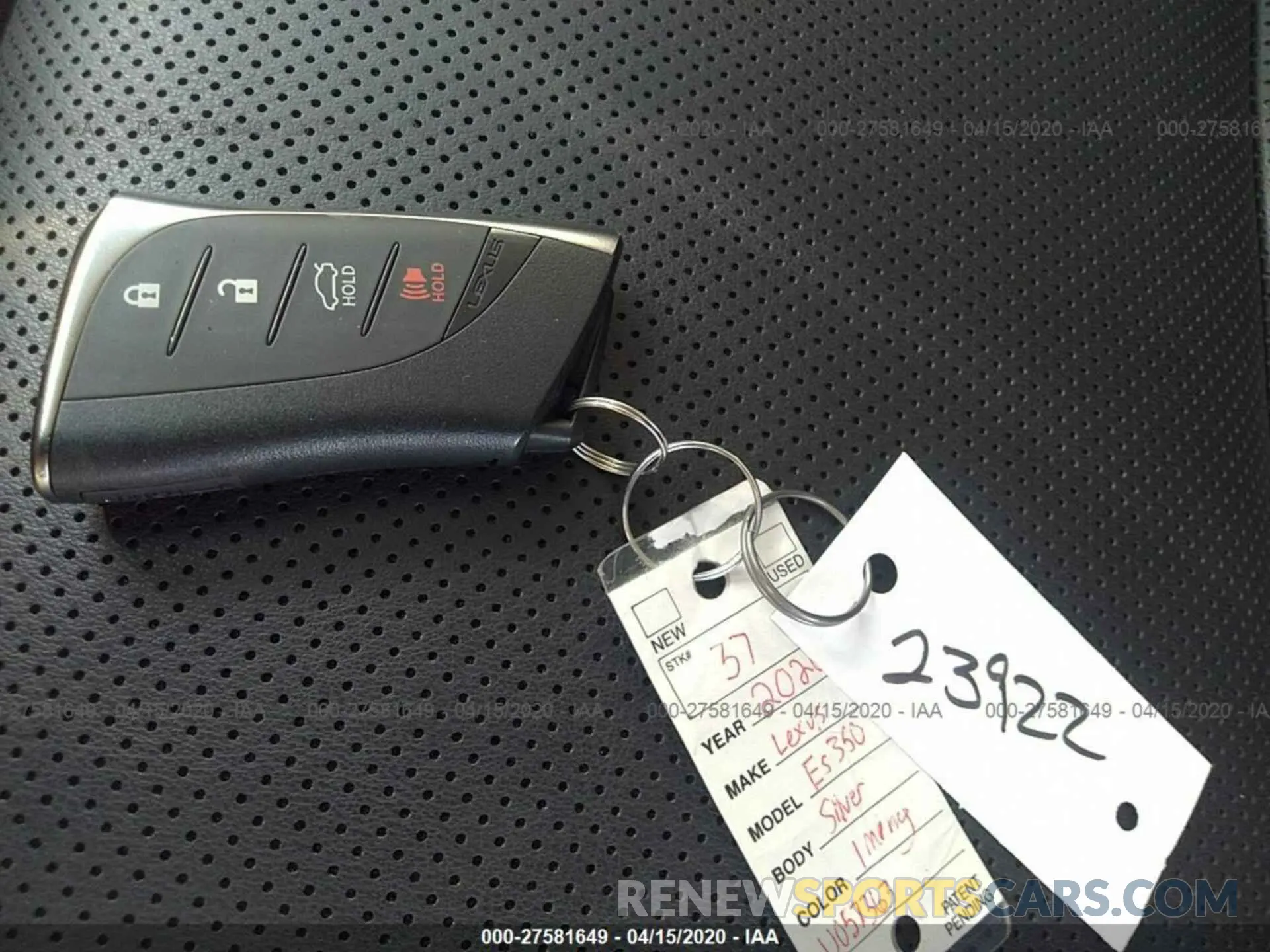 11 Photograph of a damaged car 58ADZ1B15LU057363 LEXUS ES 2020