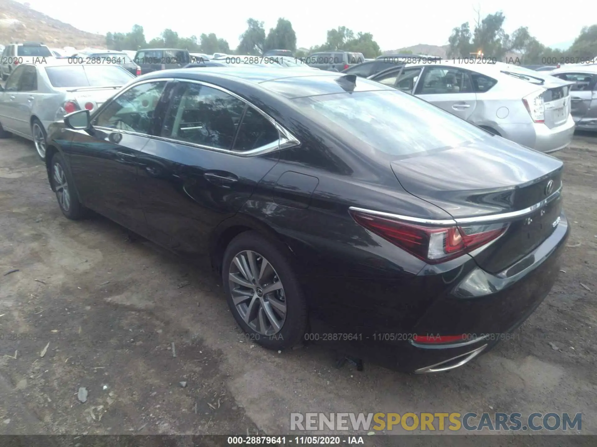 3 Photograph of a damaged car 58ADZ1B16LU070655 LEXUS ES 2020