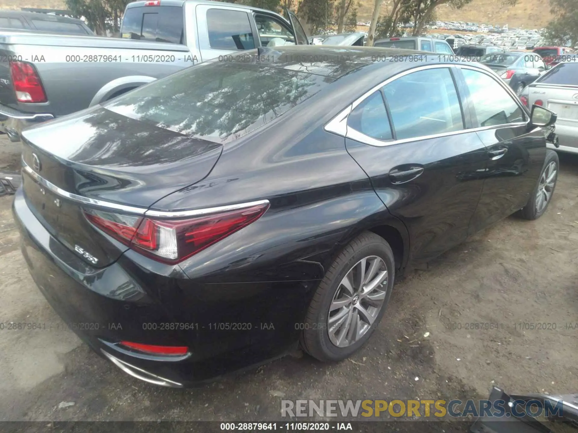 4 Photograph of a damaged car 58ADZ1B16LU070655 LEXUS ES 2020
