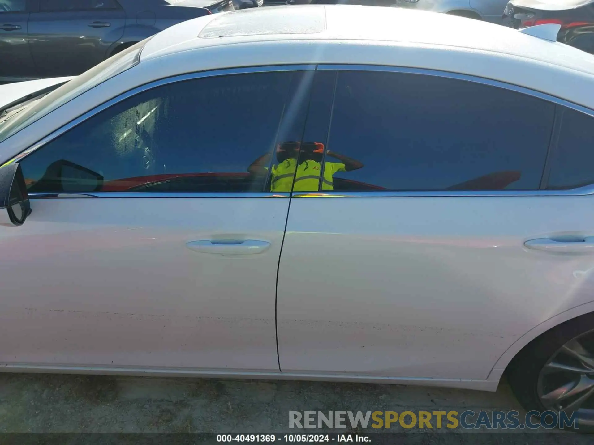 14 Photograph of a damaged car 58AGZ1B12LU067474 LEXUS ES 2020