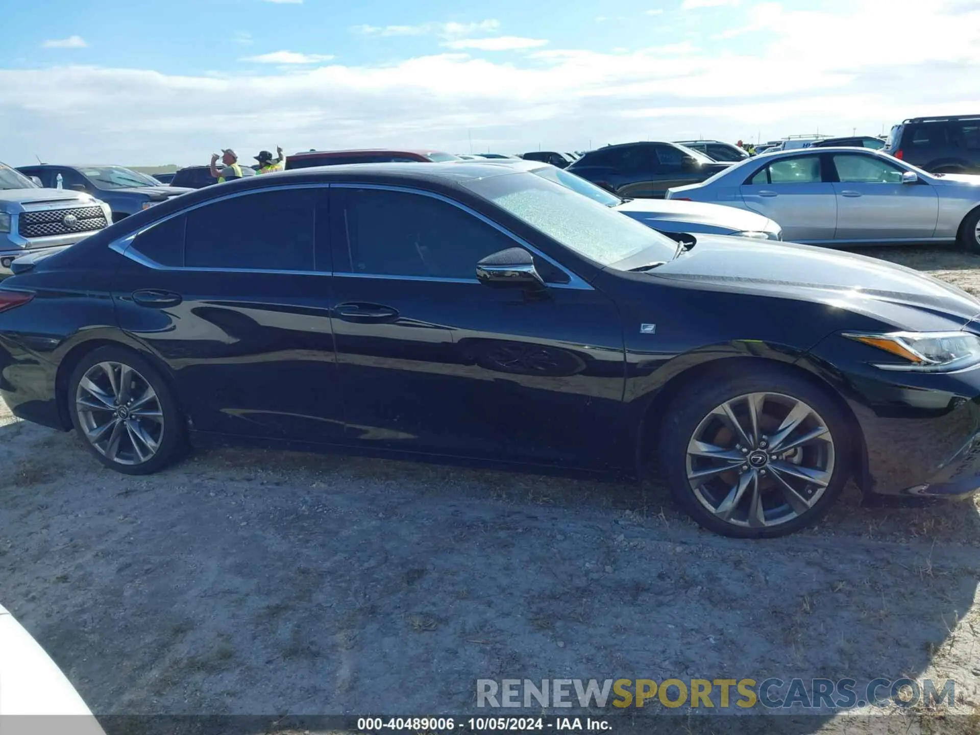 12 Фотография поврежденного автомобиля 58AGZ1B13LU060467 LEXUS ES 2020