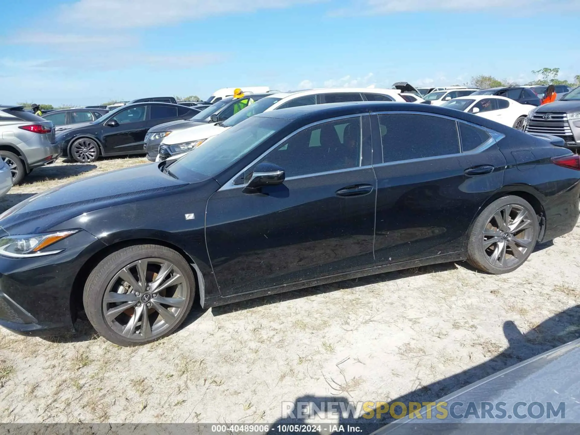 13 Фотография поврежденного автомобиля 58AGZ1B13LU060467 LEXUS ES 2020