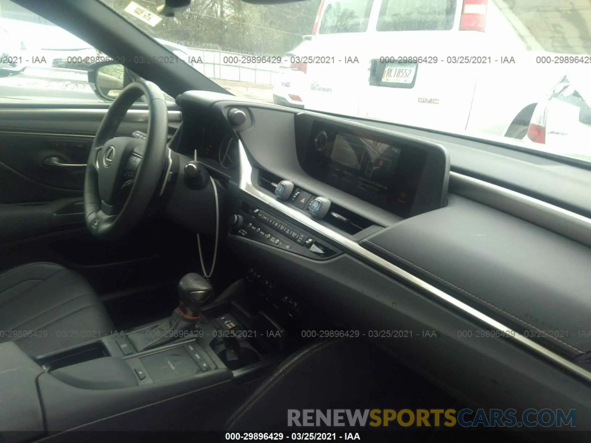 5 Photograph of a damaged car 58AGZ1B17LU063906 LEXUS ES 2020