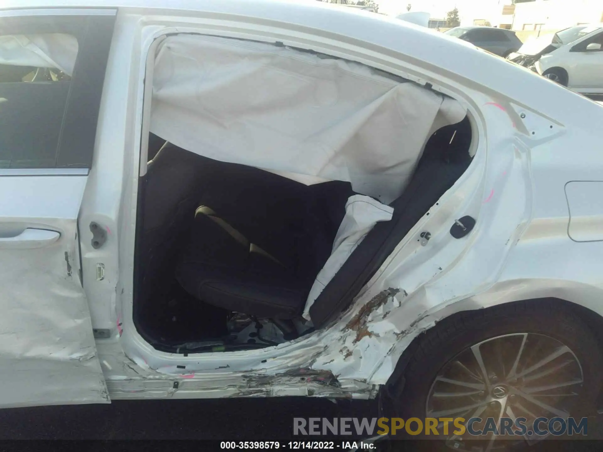 6 Фотография поврежденного автомобиля 58ADA1C17NU015883 LEXUS ES 2022