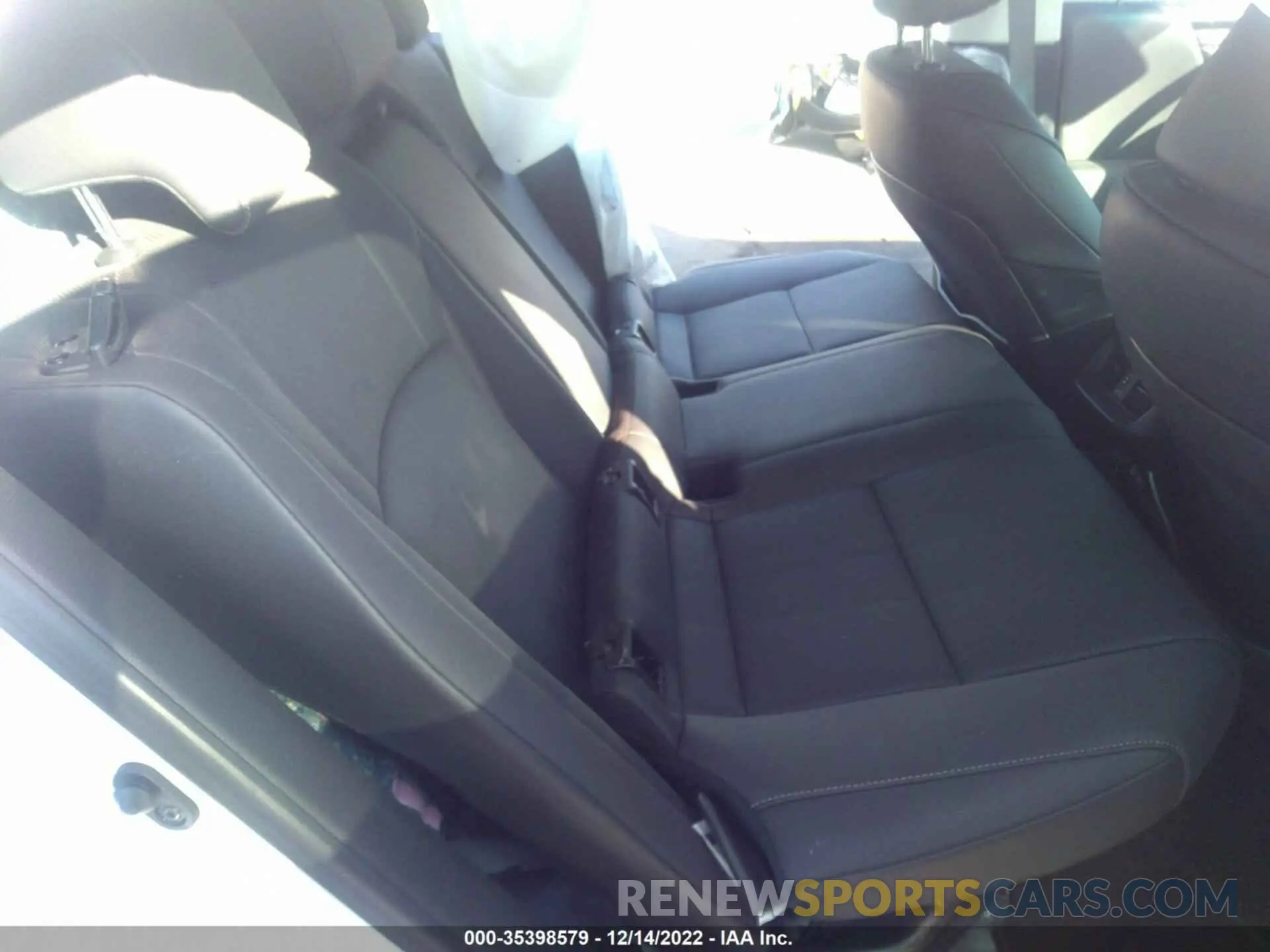 8 Фотография поврежденного автомобиля 58ADA1C17NU015883 LEXUS ES 2022