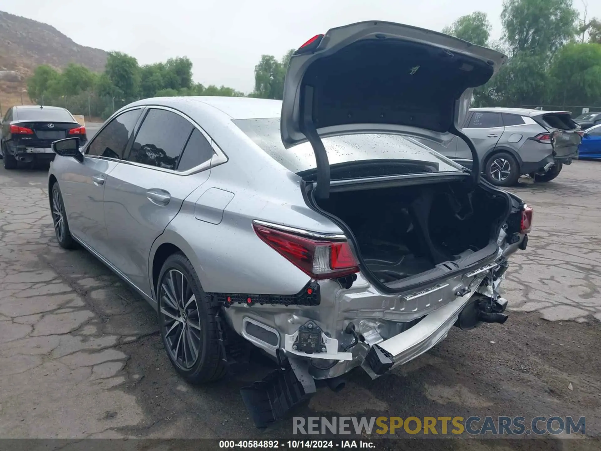 3 Фотография поврежденного автомобиля 58ADZ1B11RU173667 LEXUS ES 2024
