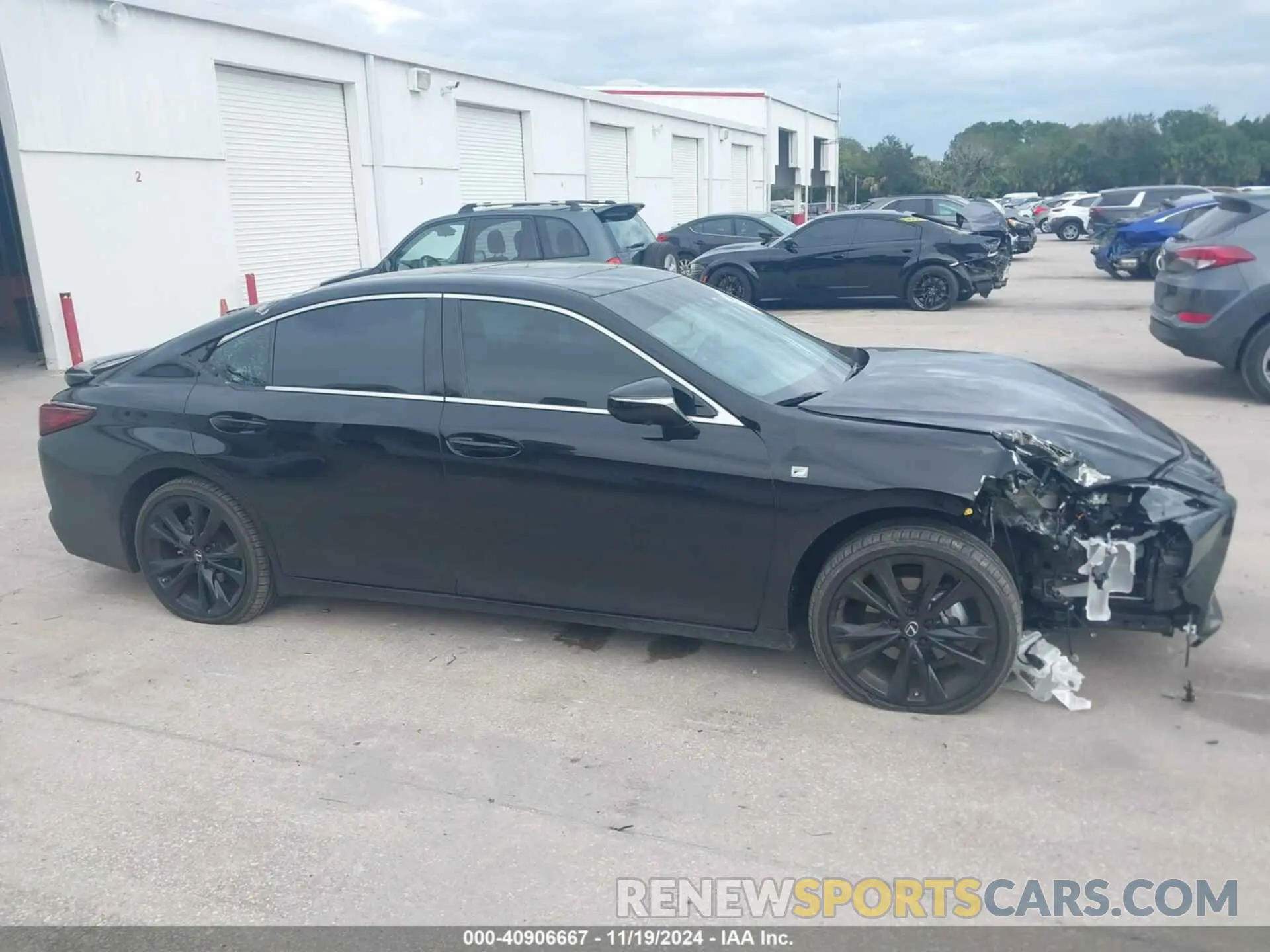 13 Photograph of a damaged car 58AJZ1B19RU167067 LEXUS ES 2024