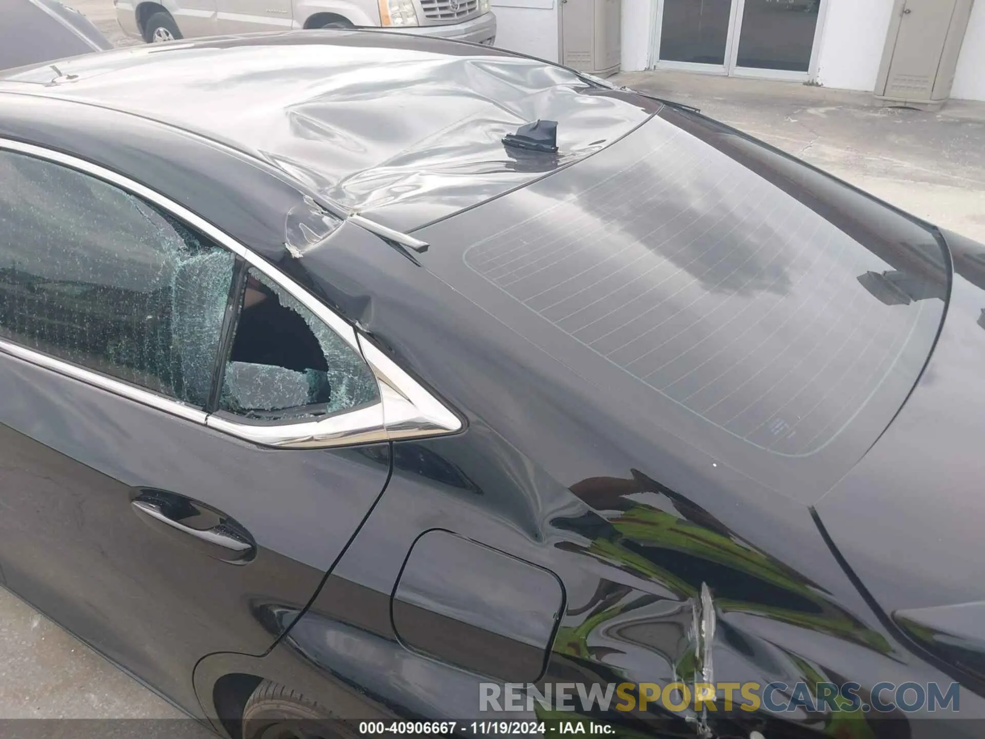 6 Photograph of a damaged car 58AJZ1B19RU167067 LEXUS ES 2024