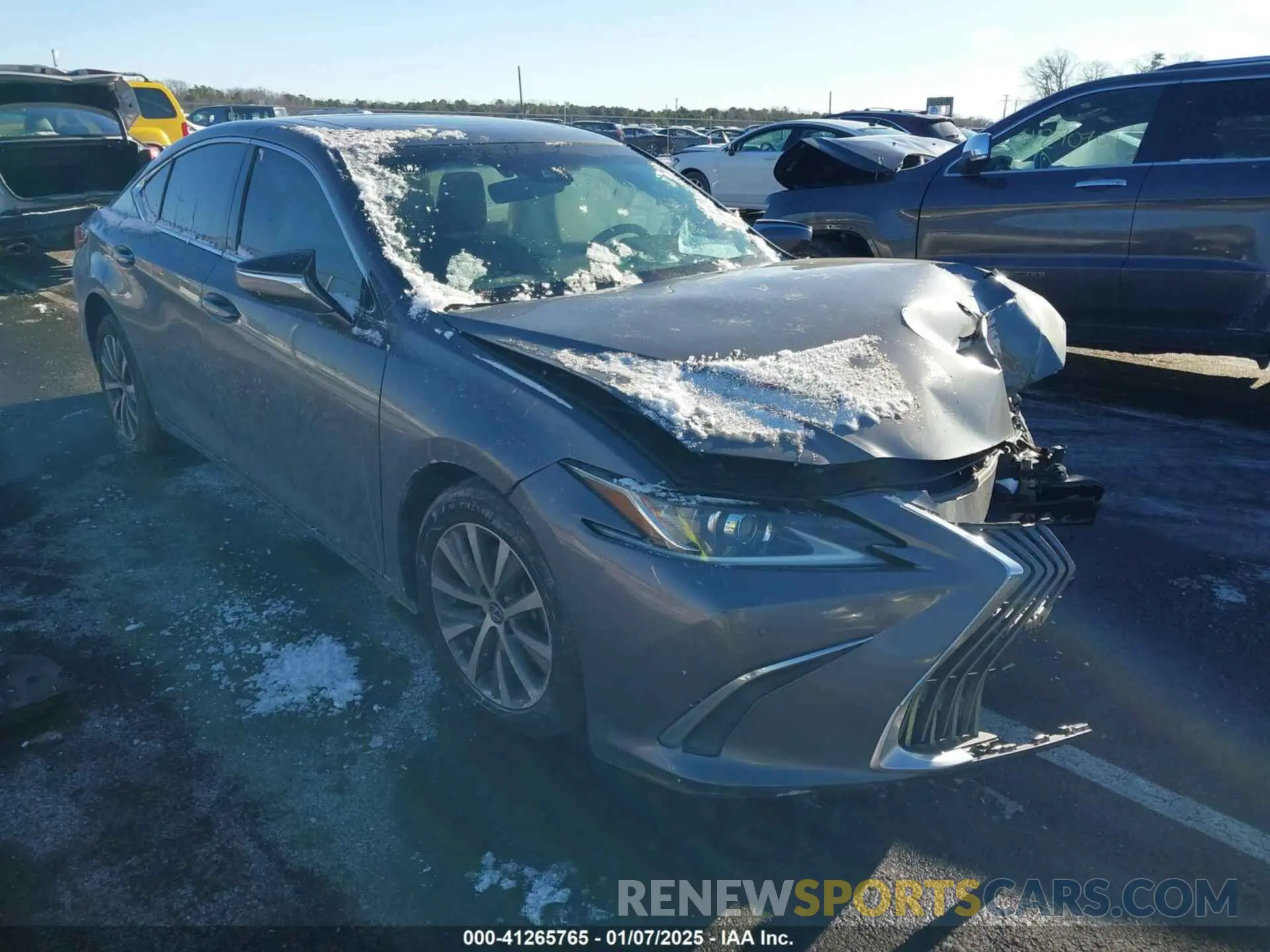 1 Фотография поврежденного автомобиля 58AD11D18MU006249 LEXUS ES 250 2021
