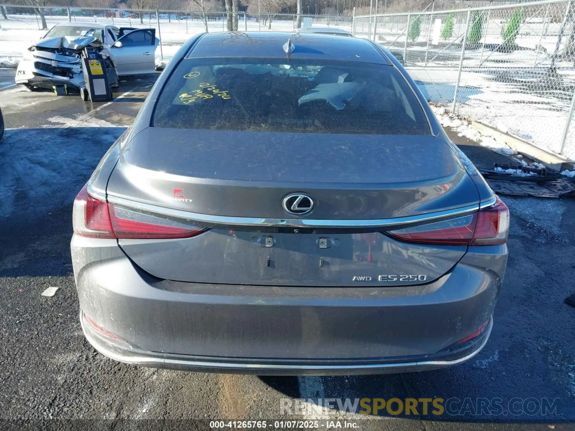 16 Фотография поврежденного автомобиля 58AD11D18MU006249 LEXUS ES 250 2021