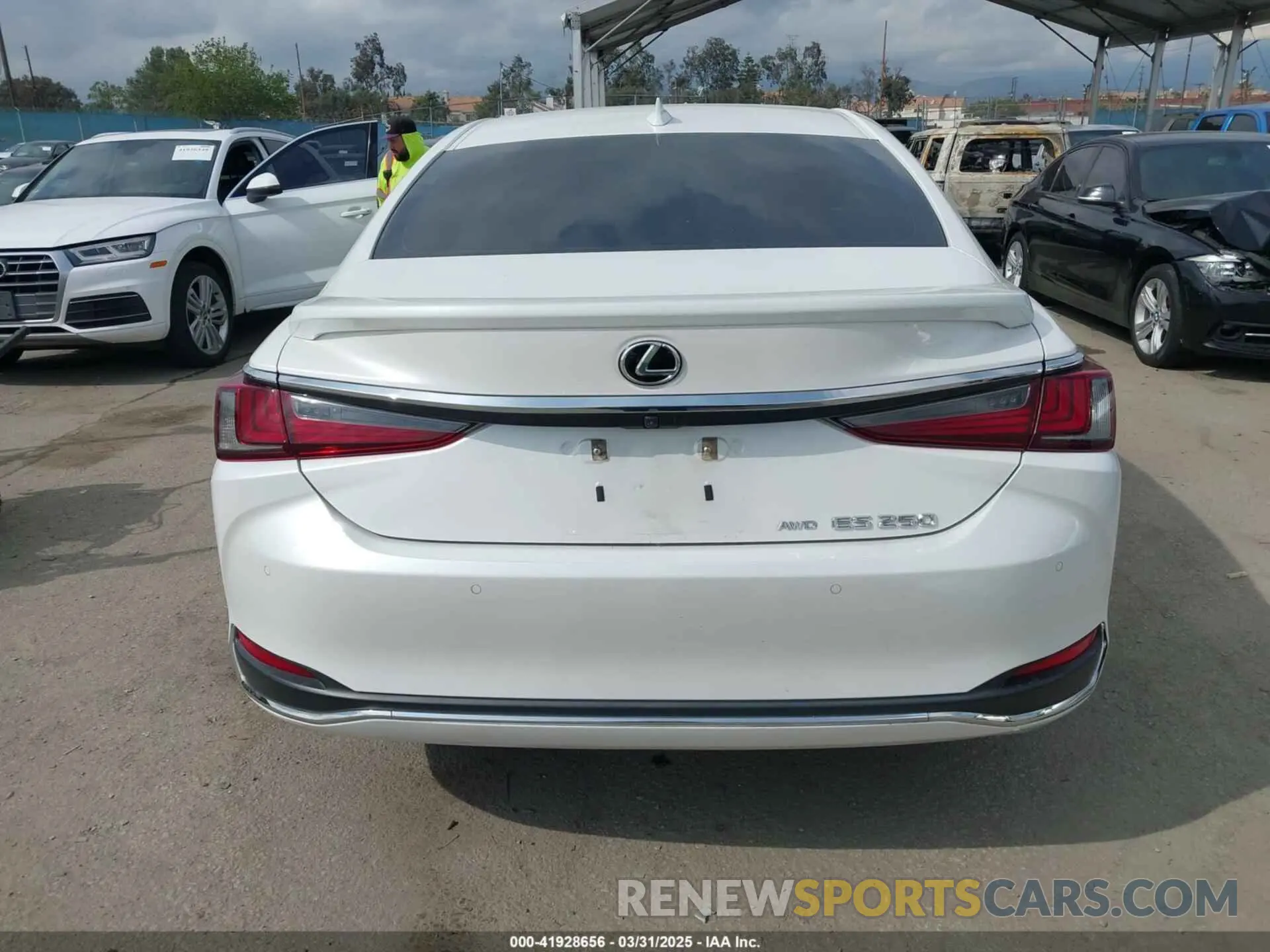 16 Фотография поврежденного автомобиля 58AD11D18MU006266 LEXUS ES 250 2021
