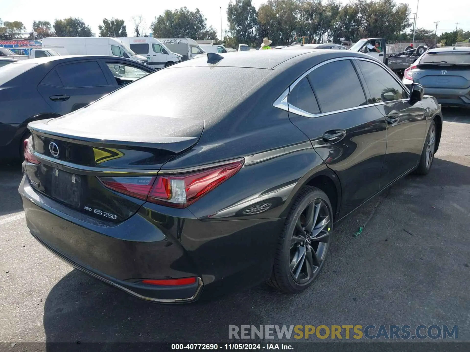 4 Photograph of a damaged car 58AG11D16MU001614 LEXUS ES 250 2021