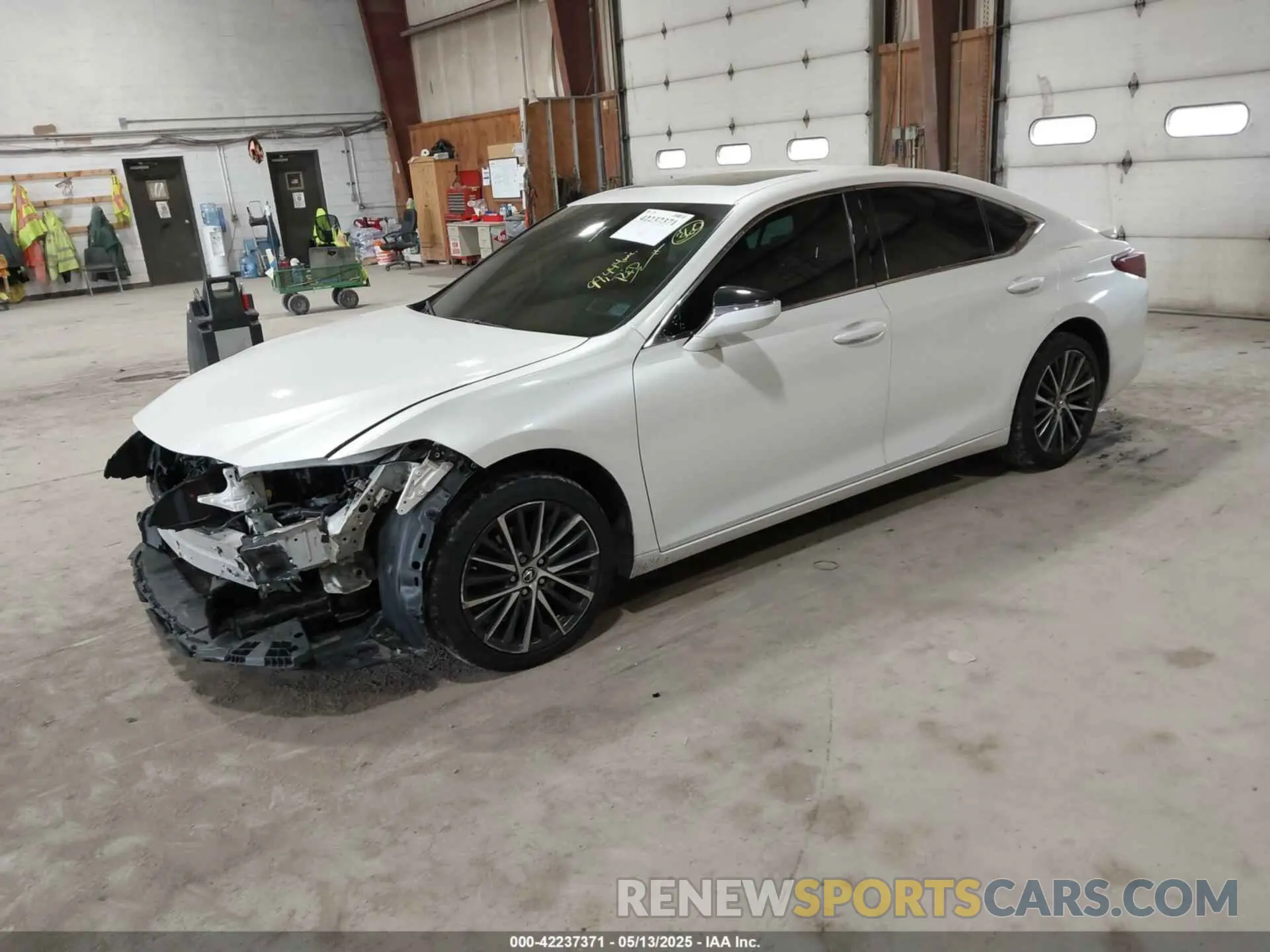 2 Photograph of a damaged car 58AD11D17NU009340 LEXUS ES 250 2022