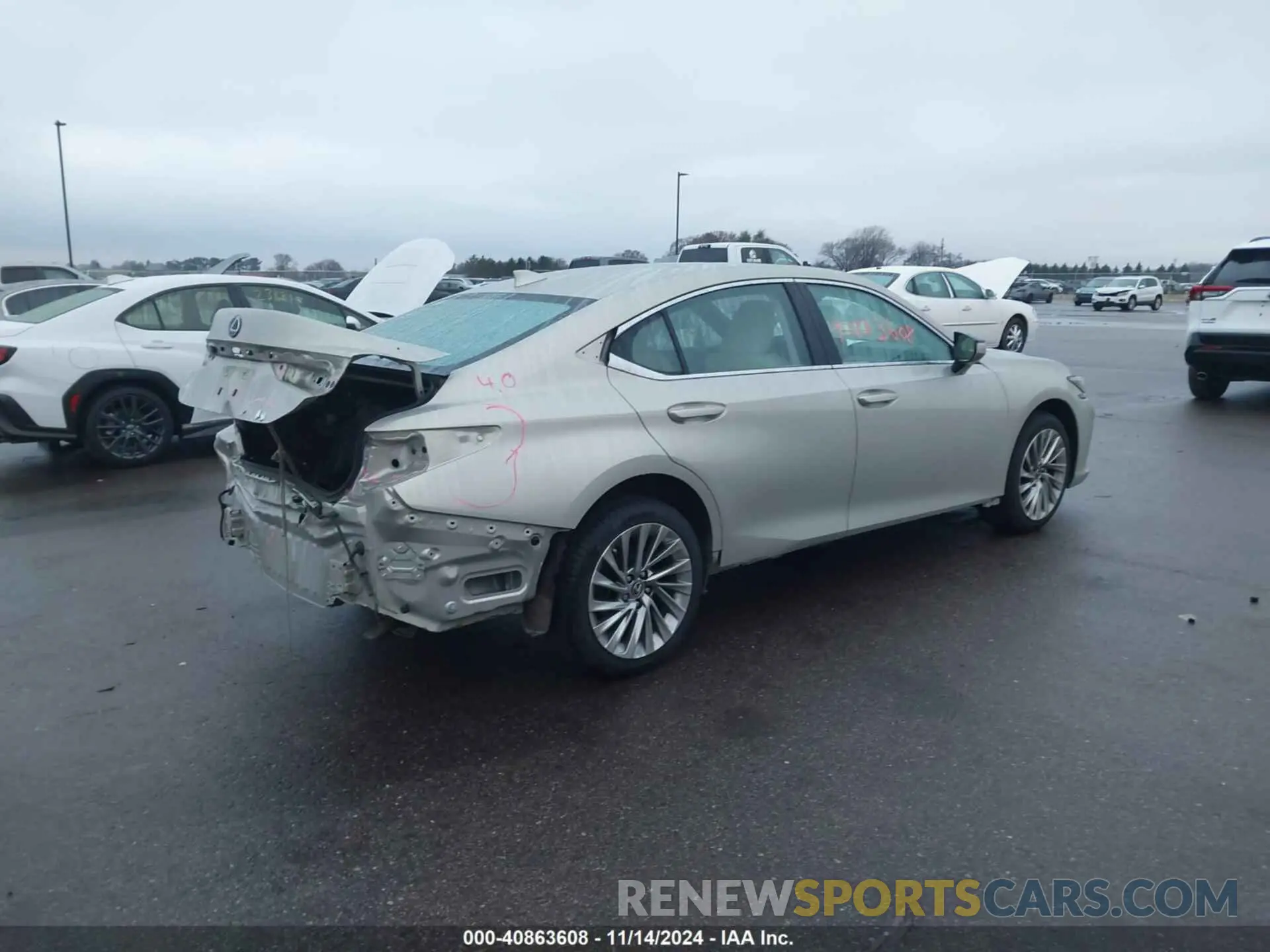 4 Photograph of a damaged car 58AE11D19NU008842 LEXUS ES 250 2022